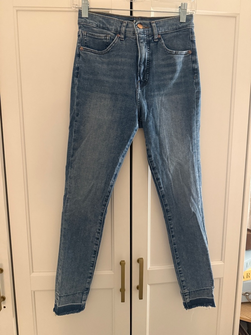 Express High-Rise Jeans in Faded Blue Wash